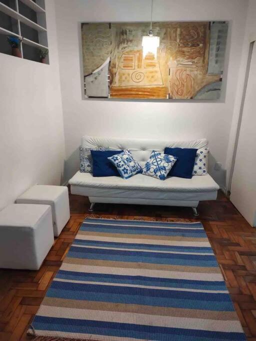 Loft Em Copacabana A Duas Quadras Da