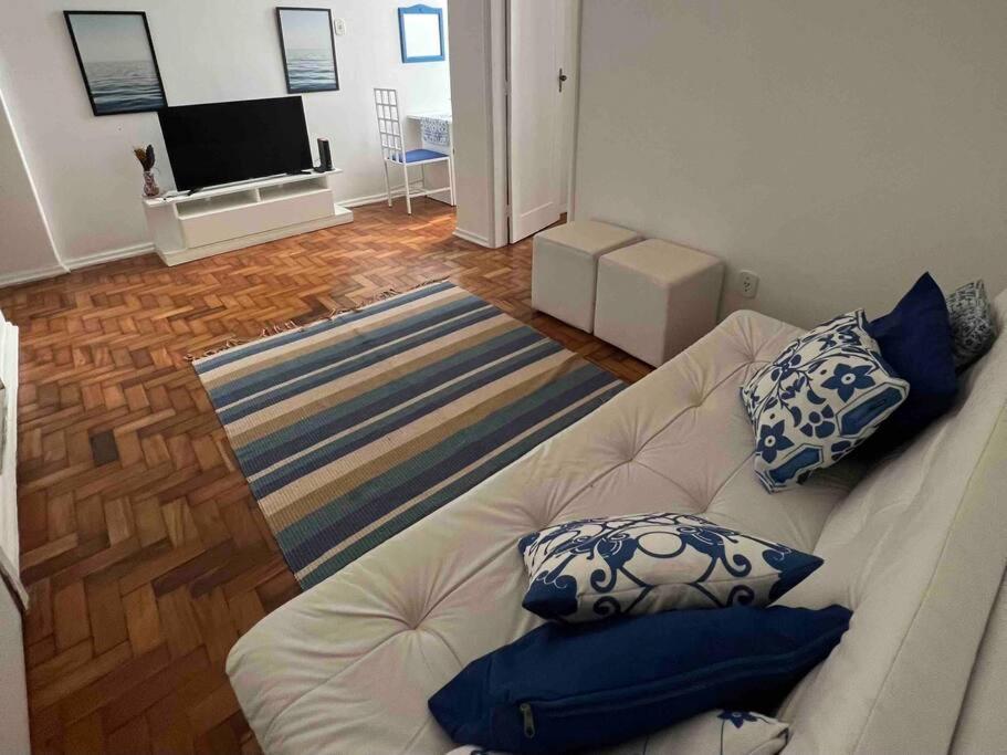 Loft Em Copacabana A Duas Quadras Da